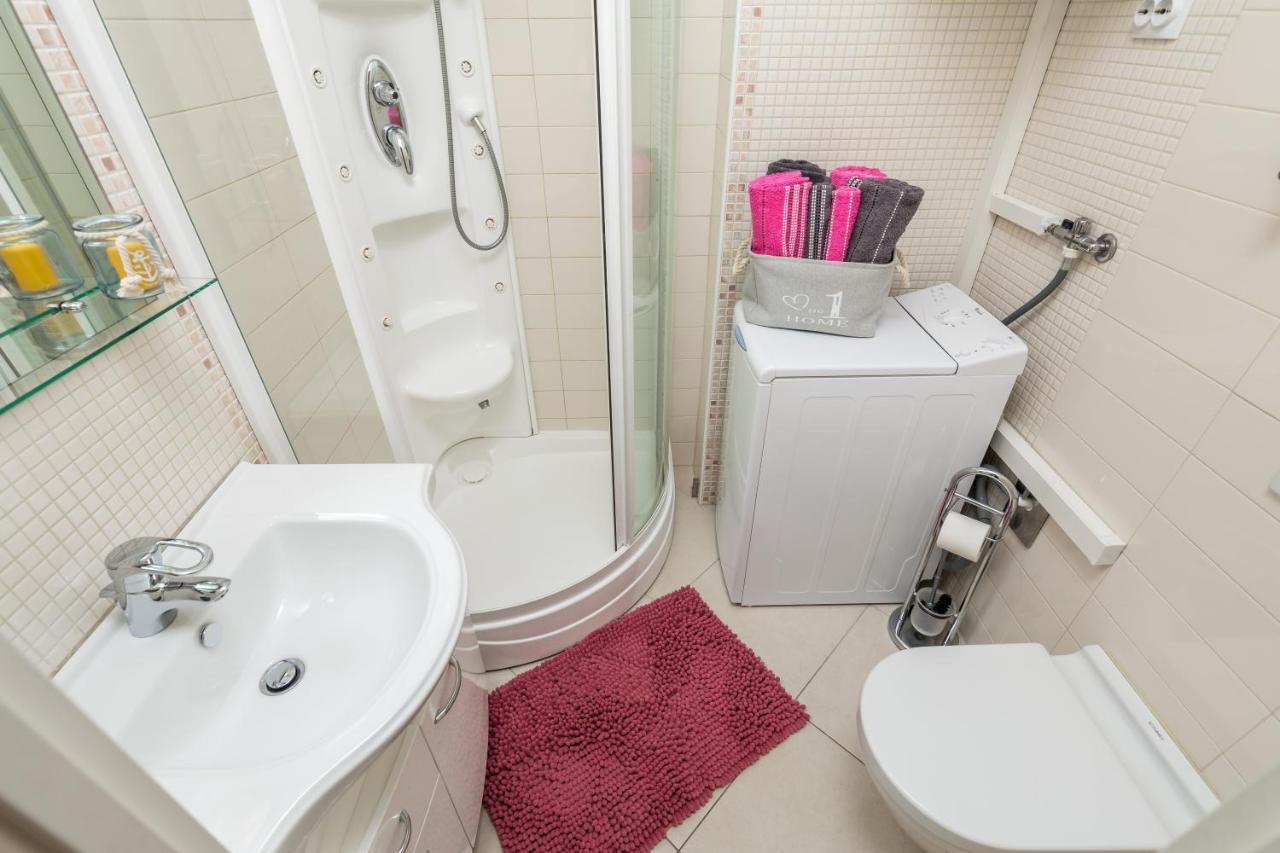 Apartment Maja Opatija With Free Private Parking And Lovely Sea View Terrace Eksteriør bilde