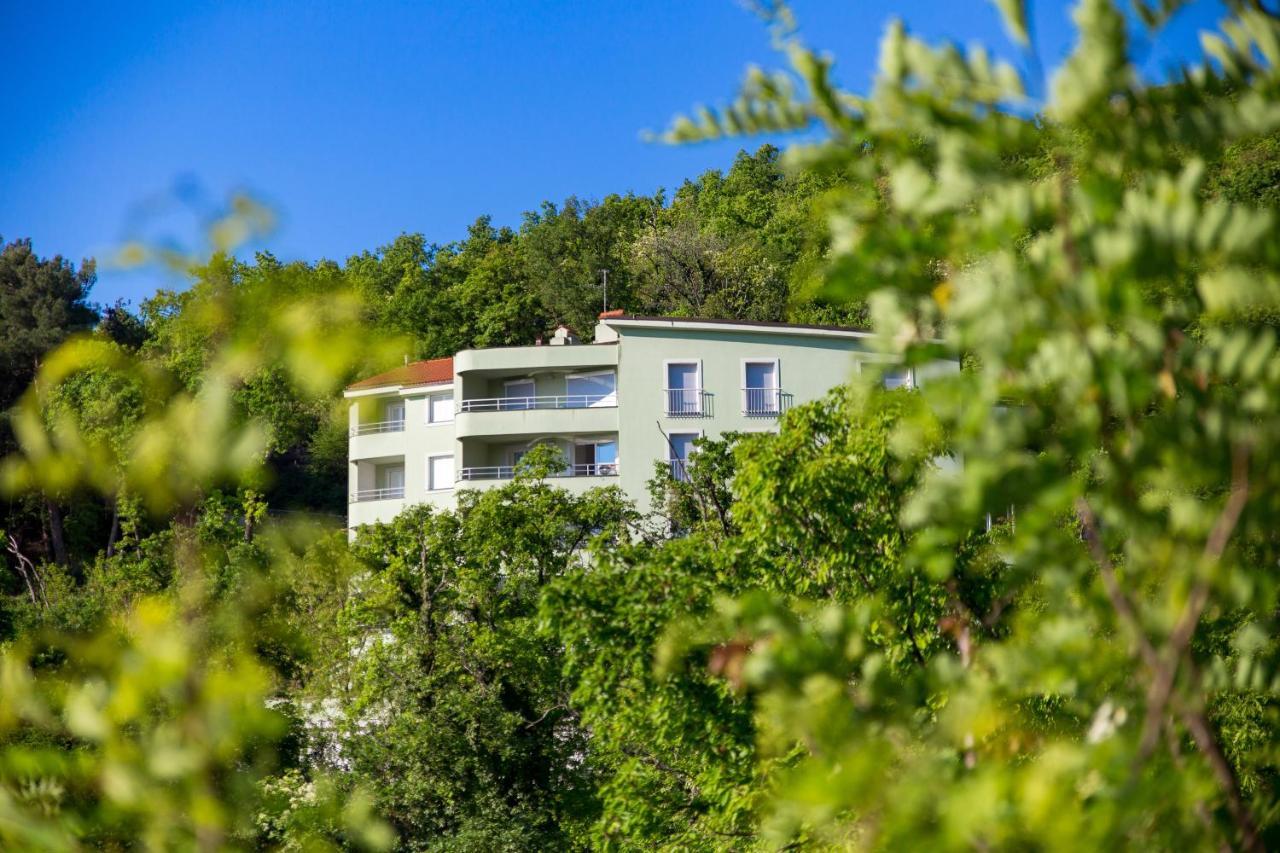 Apartment Maja Opatija With Free Private Parking And Lovely Sea View Terrace Eksteriør bilde